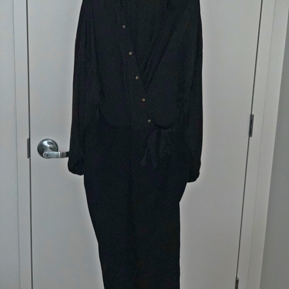 Deep V Black Pencil Skirt Dress - Picture 2 of 5